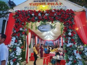 đặt tiệc cưới hỏi