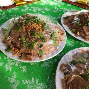 Gỏi bò rau thơm