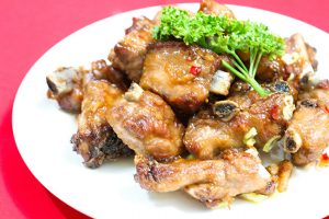 Sườn chiên nước mắm