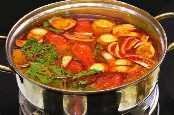 Cách nấu lẩu hải sản Thái