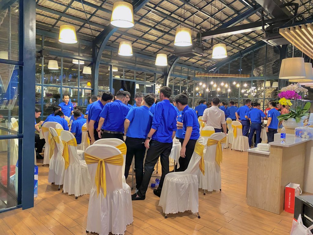 dịch vụ nấu ăn thịnh phát vt